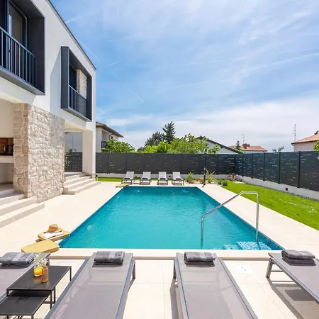 Apartamento Golden Olive With Shared Pool