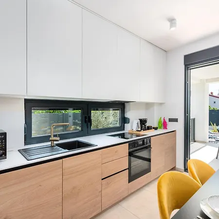 Apartamento Golden Olive With Shared Pool *