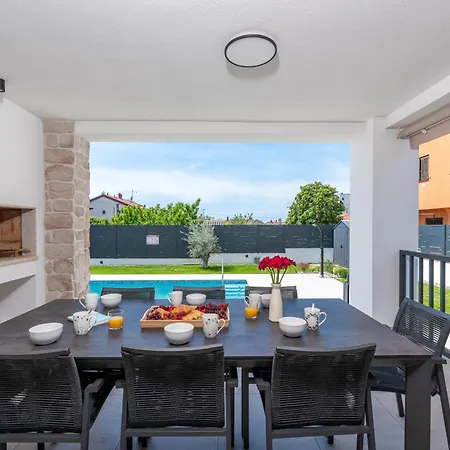 Golden Olive With Shared Pool Apartamento Novigrad Istria