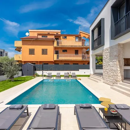 Apartamento Golden Olive With Shared Pool Novigrad Istria