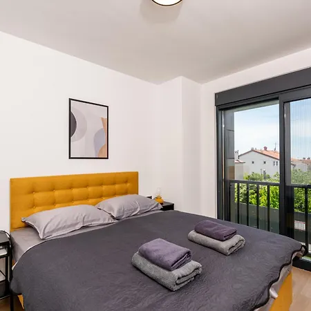 Apartamento Golden Olive With Shared Pool *