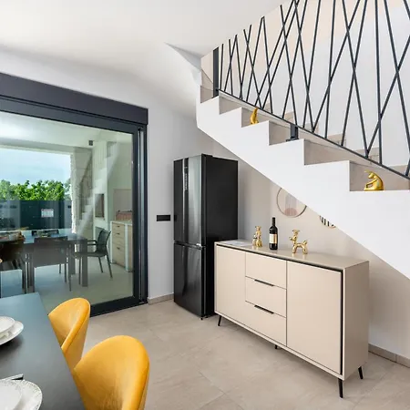 Golden Olive With Shared Pool Apartamento Novigrad Istria