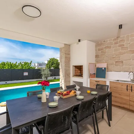 Apartamento Golden Olive With Shared Pool